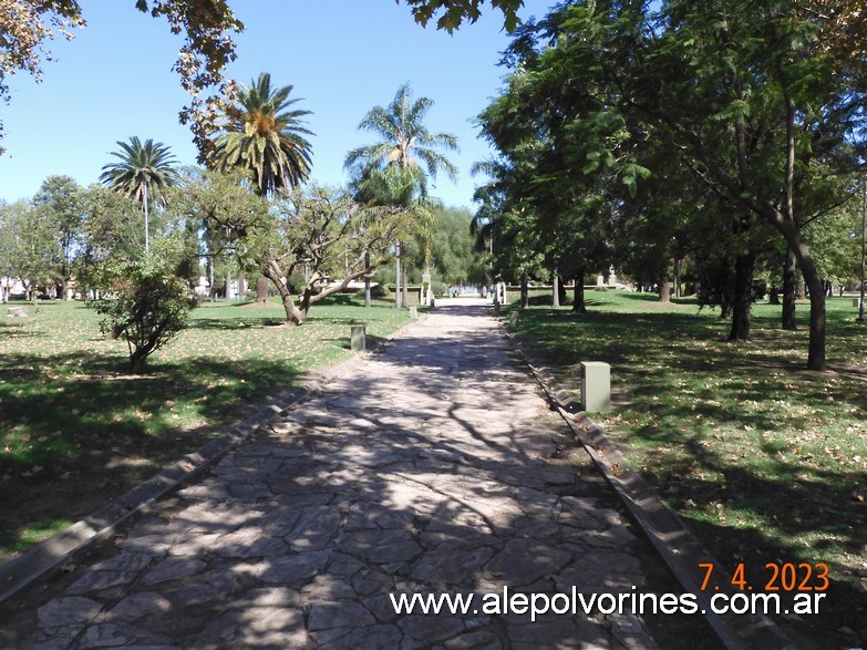 Foto: Guatimozin - Plaza San Martin - Guatimozin (Córdoba), Argentina