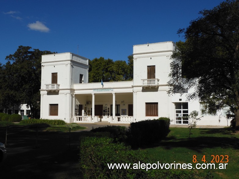 Foto: Casilda - Escuela Agrotecnica - Casilda (Santa Fe), Argentina