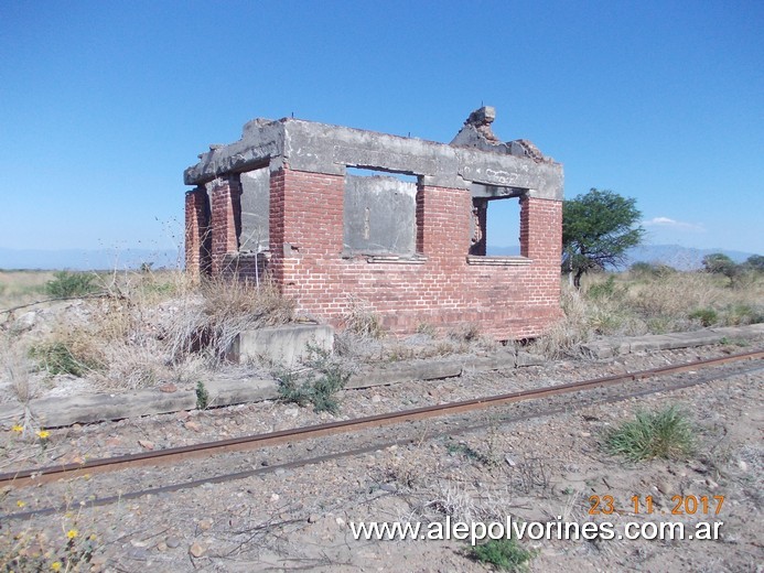 Foto: Apeadero Km 1094 FCCNA - General Guemes (Salta), Argentina