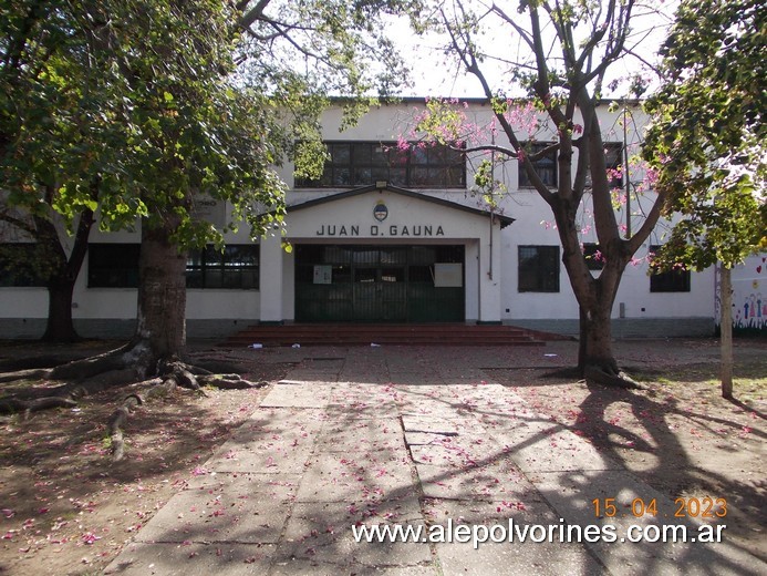 Foto: Caseros - Escuela Juana Gauna - Caseros (Buenos Aires), Argentina