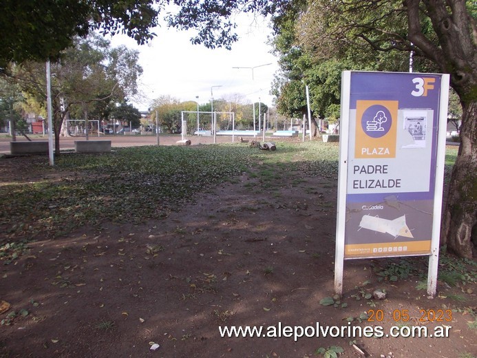 Foto: Ciudadela - Plaza Padre Elizalde - Ciudadela (Buenos Aires), Argentina