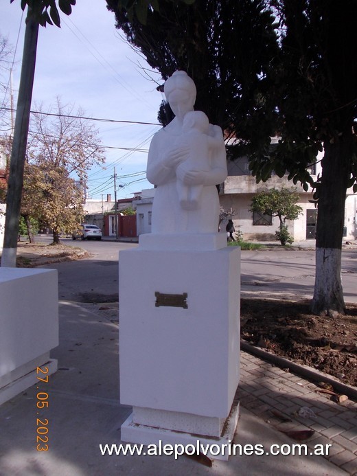 Foto: Ciudadela - Plazoleta Patricias Argentinas - Monumento a la Madre - Ciudadela (Buenos Aires), Argentina