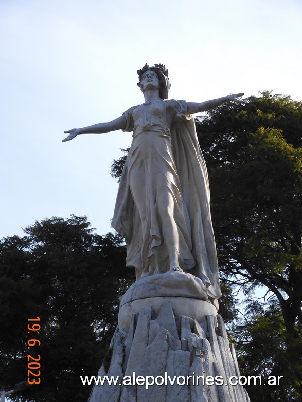 Foto: San Andrés de Giles - Plaza San Martin - San Andrés de Giles (Buenos Aires), Argentina