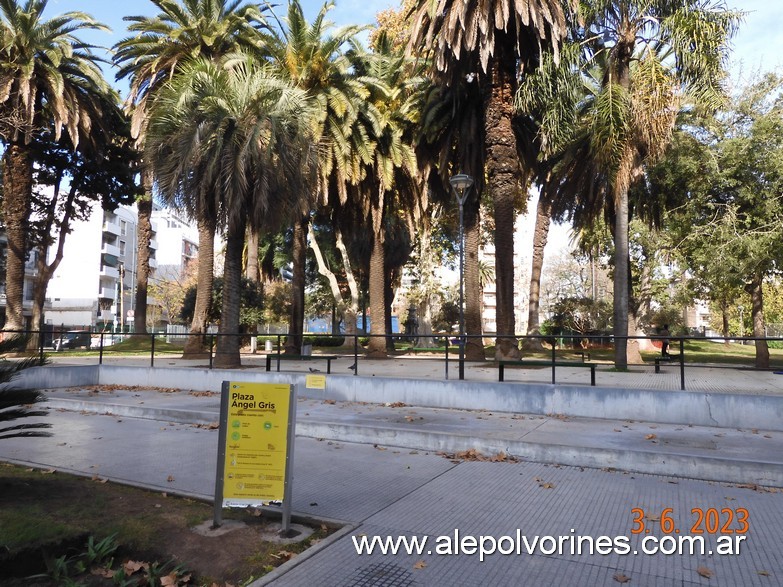 Foto: Flores CABA - Plaza Ángel Gris - Flores (Buenos Aires), Argentina