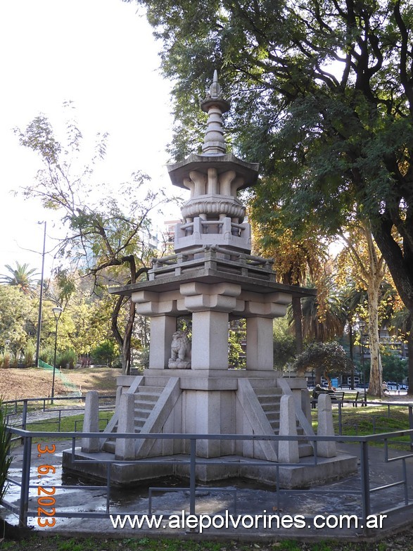 Foto: Flores CABA - Plaza Ángel Gris - Pagoda - Flores (Buenos Aires), Argentina