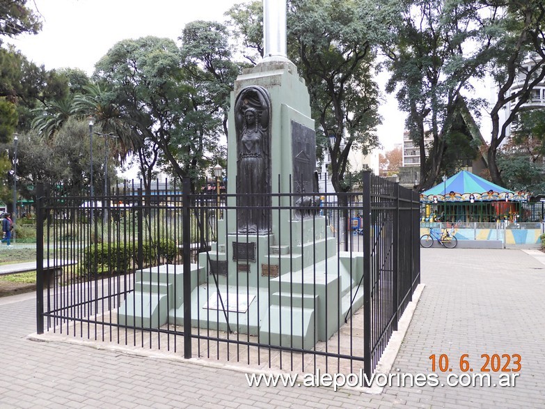 Foto: Flores CABA - Plaza Pueyrredón - Flores (Buenos Aires), Argentina