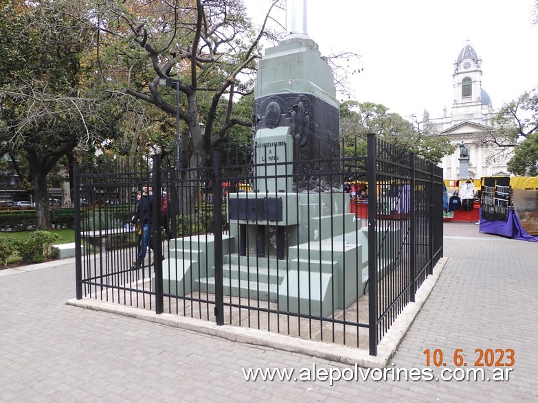 Foto: Plaza Pueyrredon - Flores (Buenos Aires), Argentina