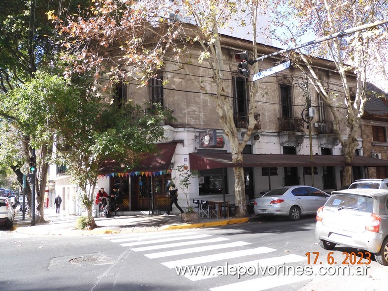 Foto: Flores CABA - Cafe Bar La Farmacia - Flores (Buenos Aires), Argentina