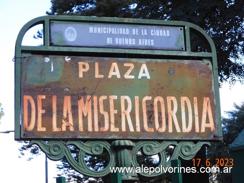 Foto: Flores CABA - Plaza de la Misericordia - Flores (Buenos Aires), Argentina