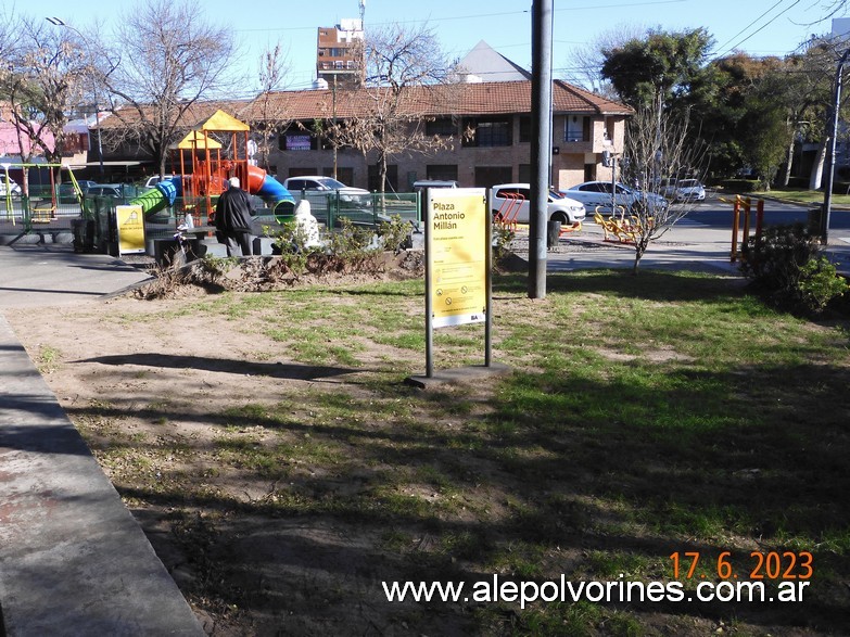 Foto: Flores CABA - Plaza Antonio Millan - Flores (Buenos Aires), Argentina