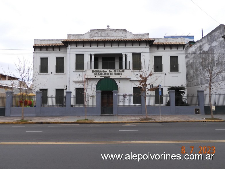 Foto: Flores CABA - Escuela NS de Lujan - Flores (Buenos Aires), Argentina