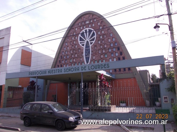 Foto: Ciudadela - Iglesia NS de Lourdes - Ciudadela (Buenos Aires), Argentina