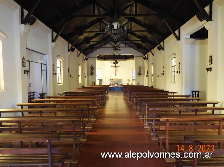 Foto: Henderson - Iglesia Santa Teresita - Henderson (Buenos Aires), Argentina