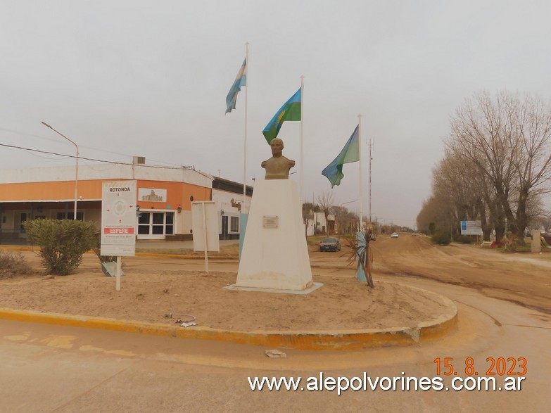 Foto: Salazar - Busto Manuel Belgrano - Salazar (Buenos Aires), Argentina