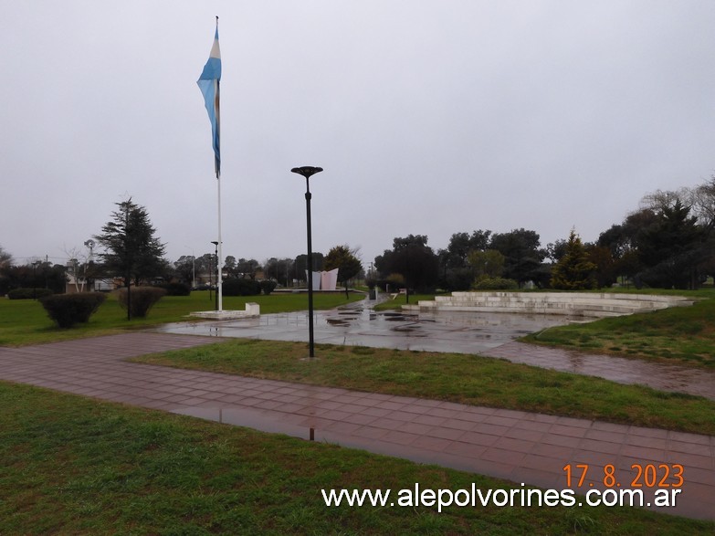 Foto: Tomas Anchorena - Plaza Héroes de Malvinas - Tomas Manuel Anchorena (La Pampa), Argentina