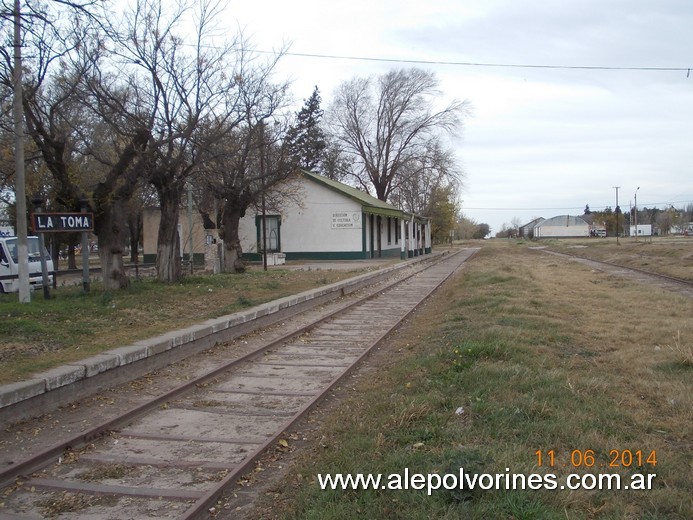 Foto: Estación La Toma - La Toma (San Luis), Argentina