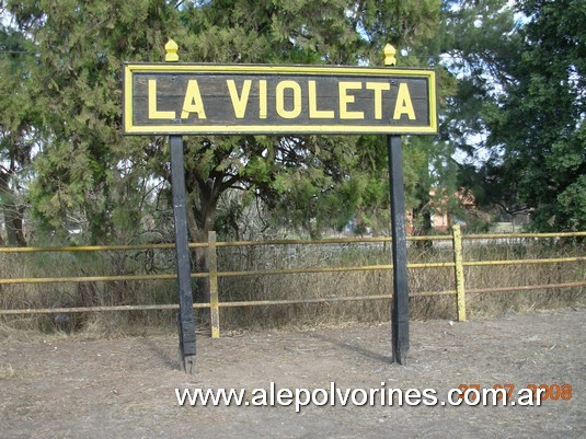 Foto: Estación La Violeta - La Violeta (Buenos Aires), Argentina