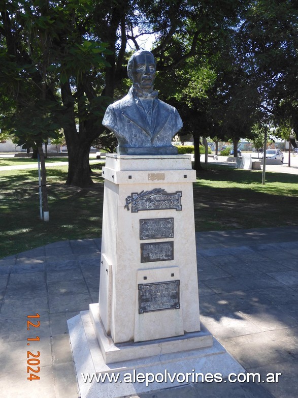 Foto: San Carlos Centro - Busto Gral San Martin - San Carlos Centro (Santa Fe), Argentina