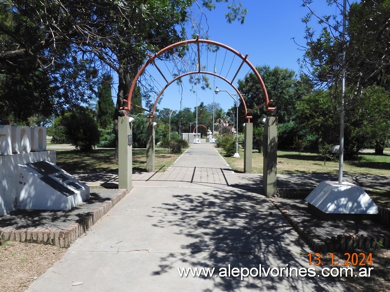 Foto: Colonia Tacurales - Plaza - Tacurales (Santa Fe), Argentina