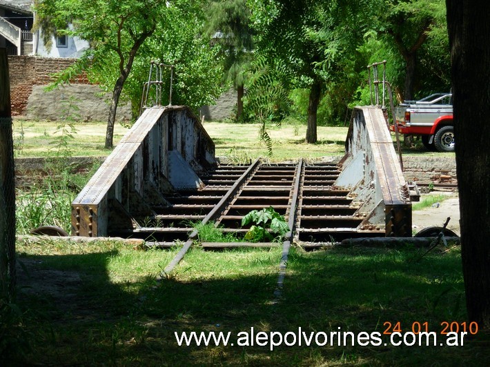 Foto: Estación Santiago del Estero FCCC - Mesa Giratoria - Santiago del Estero, Argentina