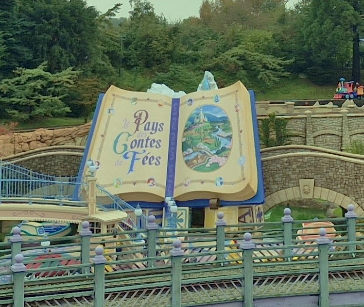 Foto: Disneyland París - Marne-la-Vallée (Île-de-France), Francia