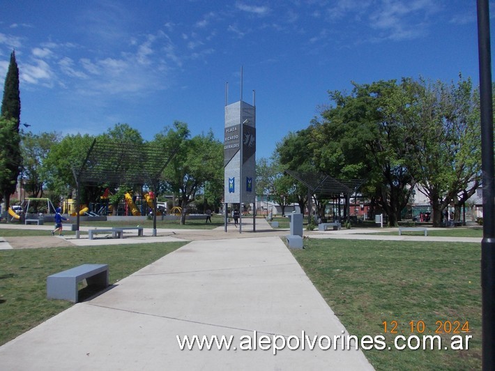 Foto: Los Polvorines - Plaza Guiraldes - Los Polvorines (Buenos Aires), Argentina