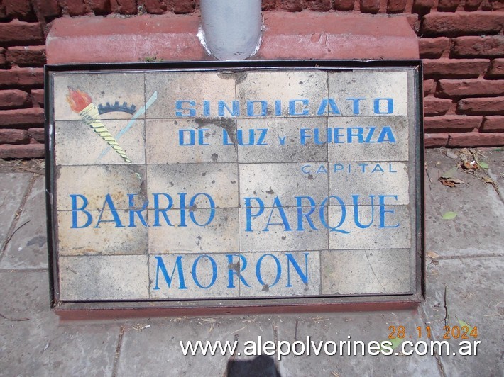 Foto: Moron - Barrio Parque Luz y Fuerza - Moron (Buenos Aires), Argentina