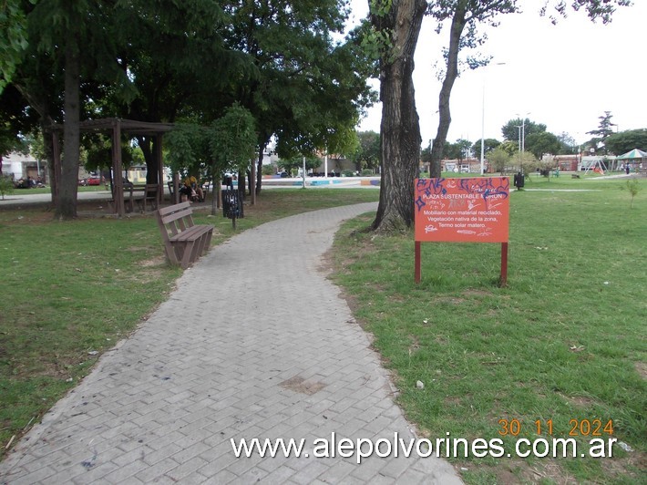 Foto: Moron - Plaza Monumento a la Bandera - Moron (Buenos Aires), Argentina