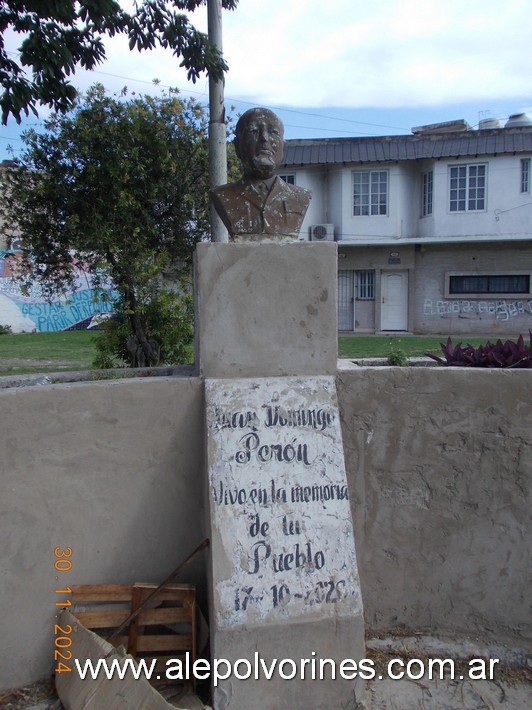 Foto: Moron - Busto Juan Domingo Peron - Moron (Buenos Aires), Argentina