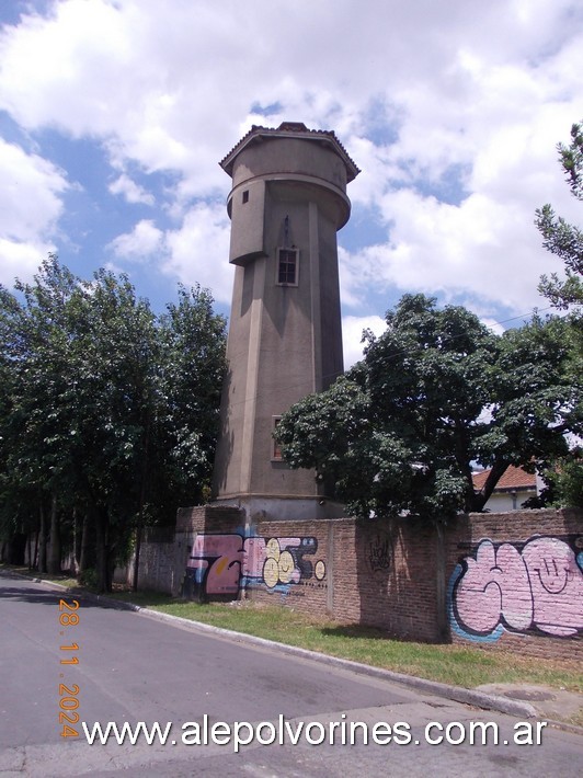 Foto: Moron - Tanque - Moron (Buenos Aires), Argentina