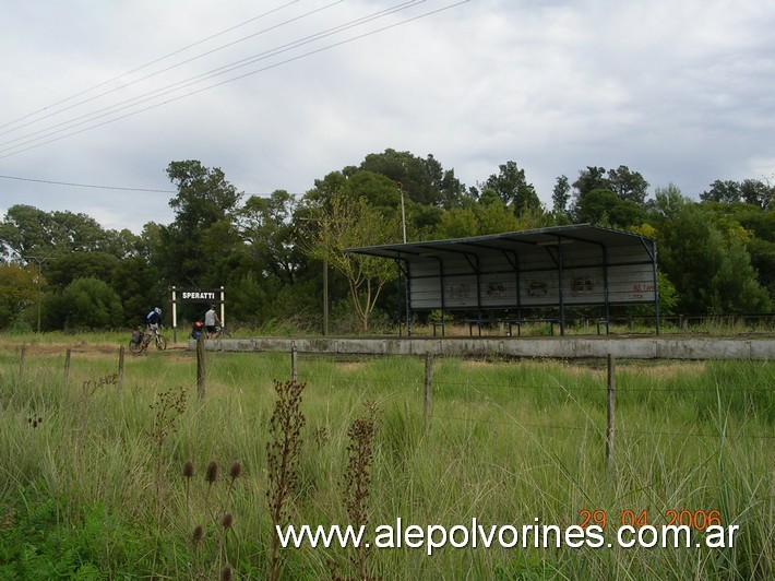 Foto: Estación Speratti - Villa Colon (Buenos Aires), Argentina