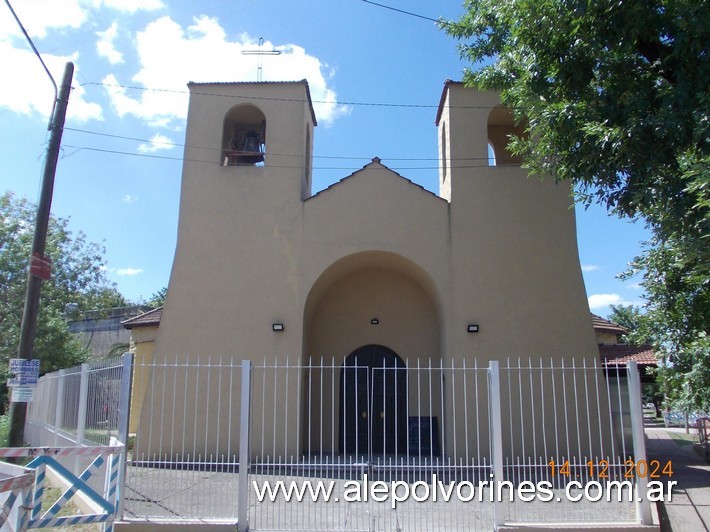 Foto: Castelar - Iglesia NS de Lujan - Castelar (Buenos Aires), Argentina