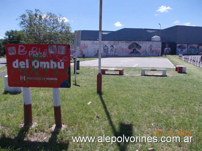 Foto: Moron - Plaza El Ombú - Moron (Buenos Aires), Argentina