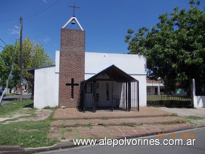 Foto: Moron - Capilla Natividad de Maria - Moron (Buenos Aires), Argentina