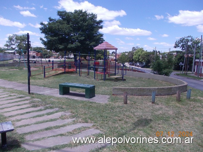 Foto: Castelar - Plaza del Museo Aeronautico - Castelar (Buenos Aires), Argentina