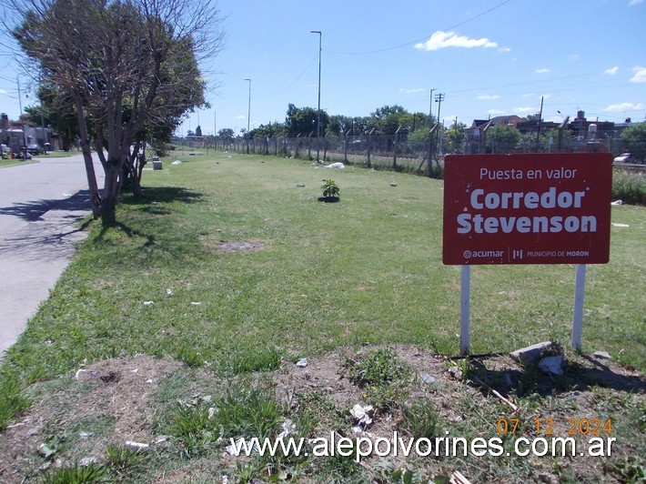 Foto: Castelar - Corredor Stevenson - Castelar (Buenos Aires), Argentina