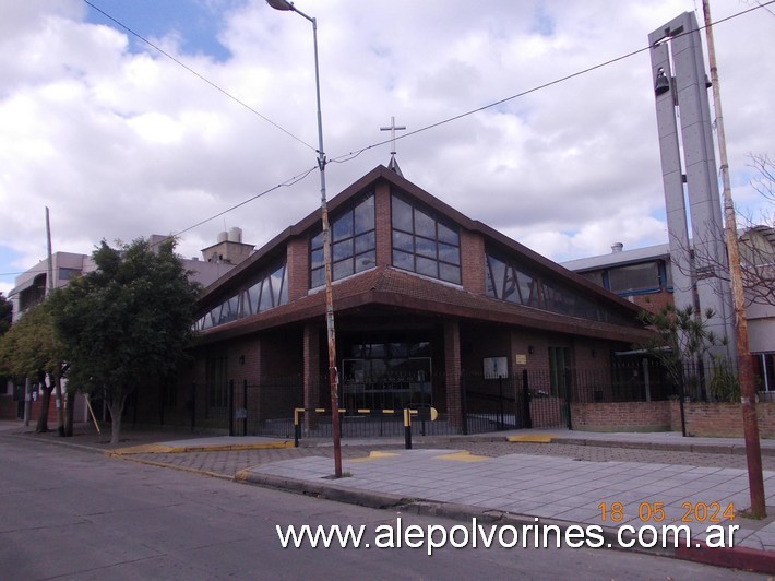 Foto: Morón - Iglesia Maria Reina - Moron (Buenos Aires), Argentina