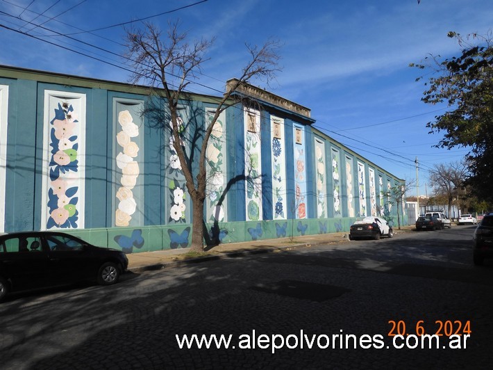 Foto: Floresta - Mural en un froton de paleta - Floresta (Buenos Aires), Argentina