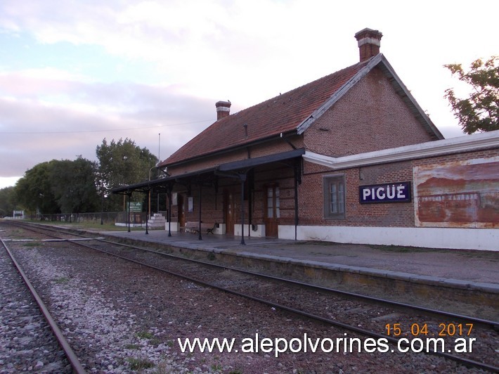 Foto: Estación Pigüe - Pigue (Buenos Aires), Argentina