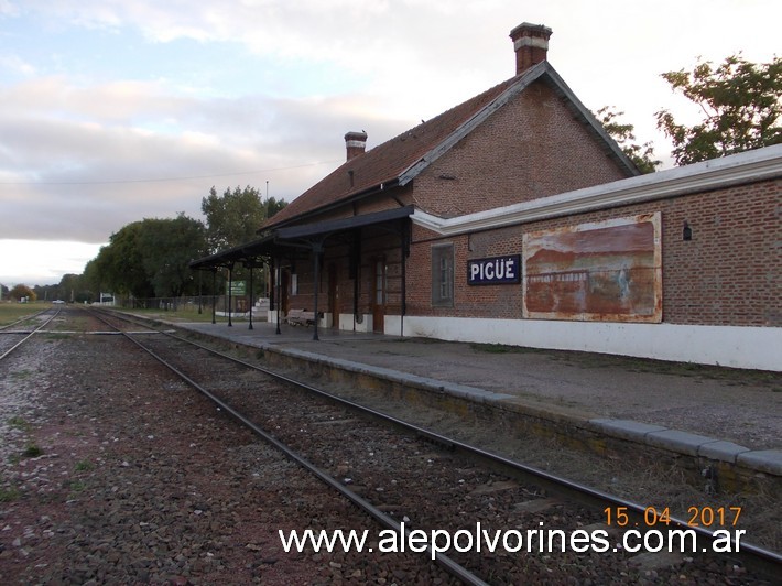 Foto: Estación Pigüe - Pigue (Buenos Aires), Argentina