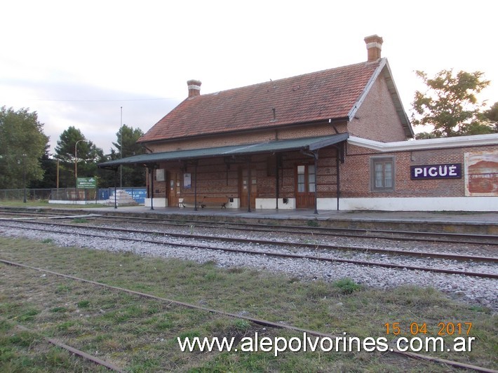 Foto: Estación Pigüe - Pigue (Buenos Aires), Argentina