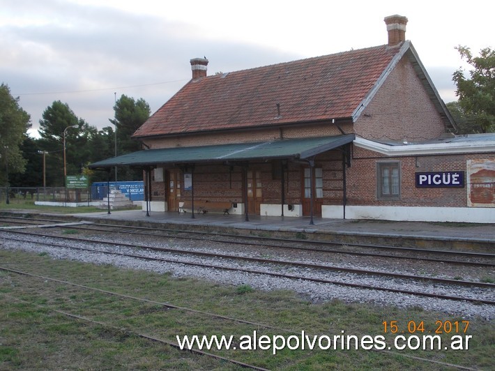 Foto: Estación Pigüe - Pigue (Buenos Aires), Argentina