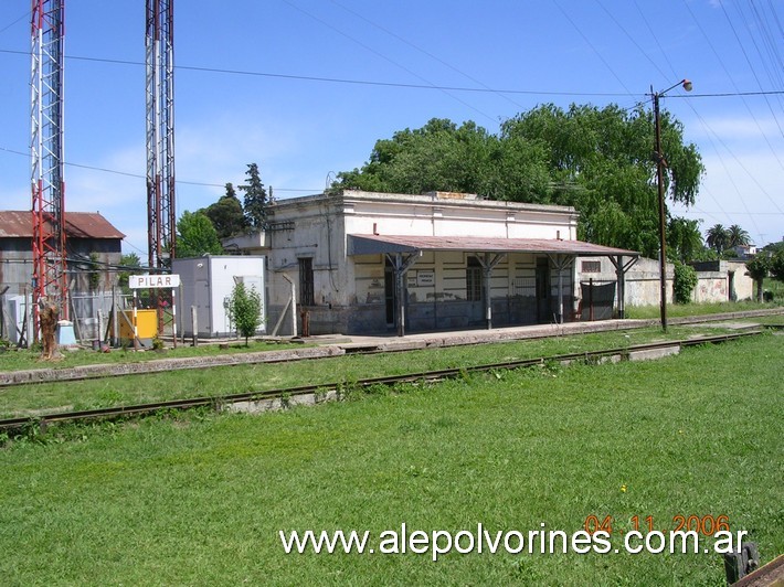 Foto: Estación Pilar FCGU - Pilar (Buenos Aires), Argentina