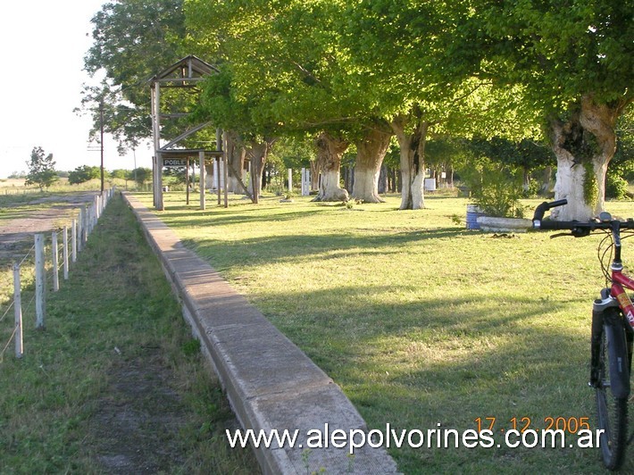 Foto: Estacion Poblet - Poblet (Buenos Aires), Argentina