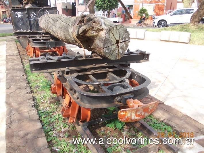 Foto: Posadas - Locomotora Decauville - Posadas (Misiones), Argentina