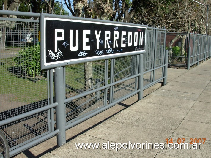 Foto: Estación Pueyrredón - Villa Urquiza (Buenos Aires), Argentina