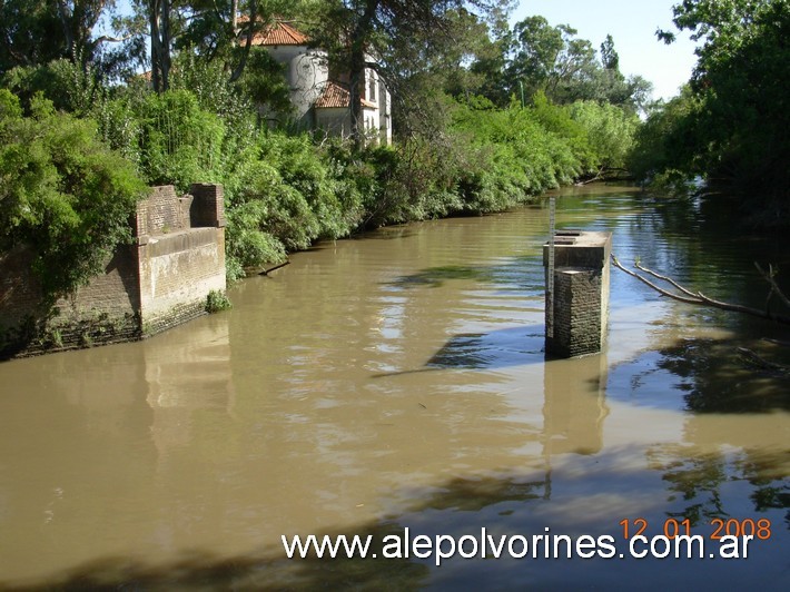 Foto: Estación Punta Lara - Puente Canal Villa Elisa - Punta Lara (Buenos Aires), Argentina