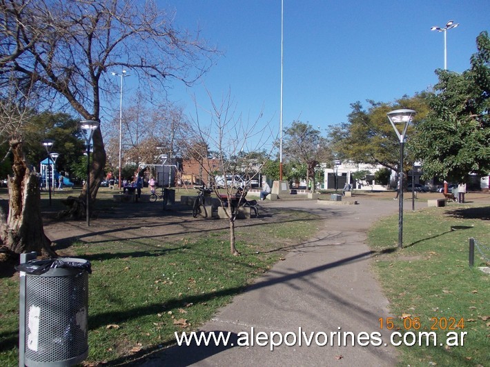 Foto: Morón - Plaza José Ignacio Rucci - Moron (Buenos Aires), Argentina