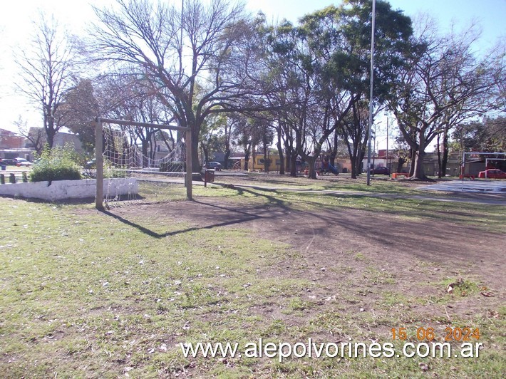 Foto: Morón - Plaza Antártida Argentina - Moron (Buenos Aires), Argentina