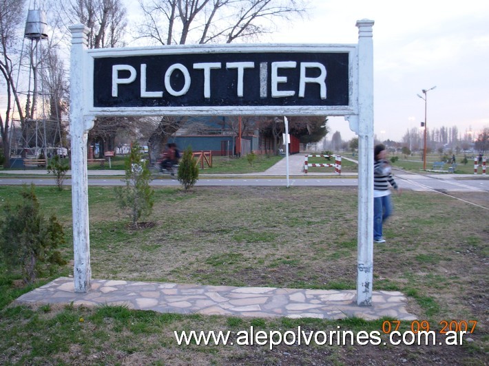 Foto: Estación Plottier - Plottier (Neuquén), Argentina